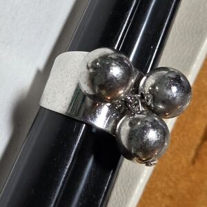 3 Ball Vintage Sarah Coventry Ring Silvertone Size 8.5